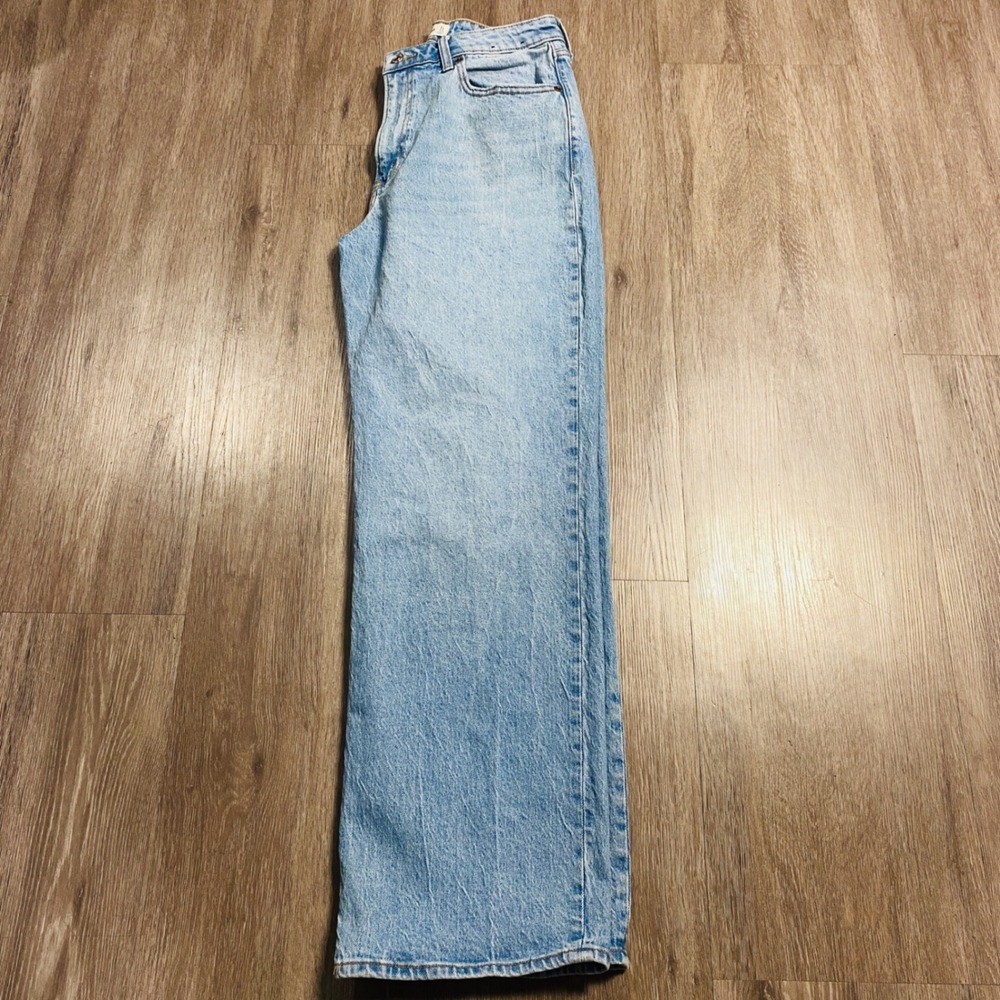 Abercrombie & Fitch Curve Love The 90s Relaxed Jean High Rise Light Wash 31 12 - Picture 6 of 7